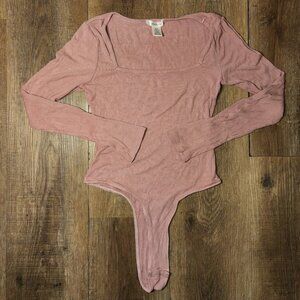 ☀️🌸Pac Sun Bozzolo Pink Ribbed Square Neck Long Sleeve Thong Bodysuit-S